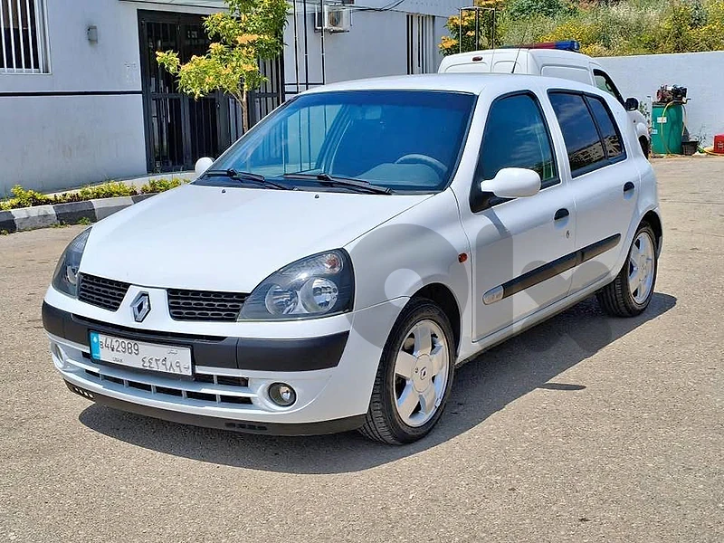 renault clio  2003