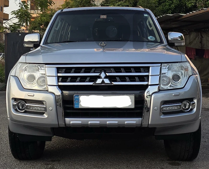 Mitsubishi Pajero 2015