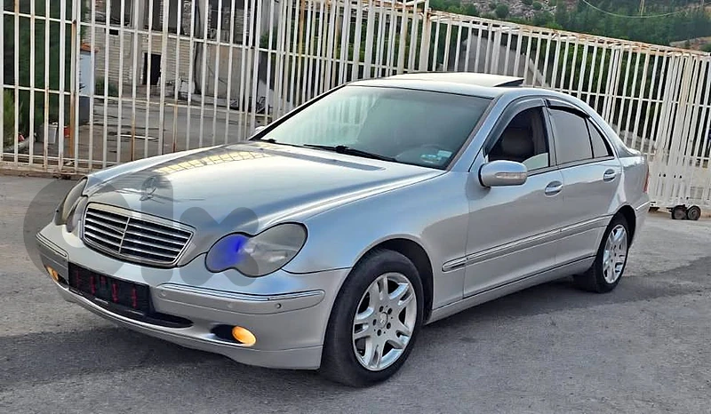 Mercedes C240 2002