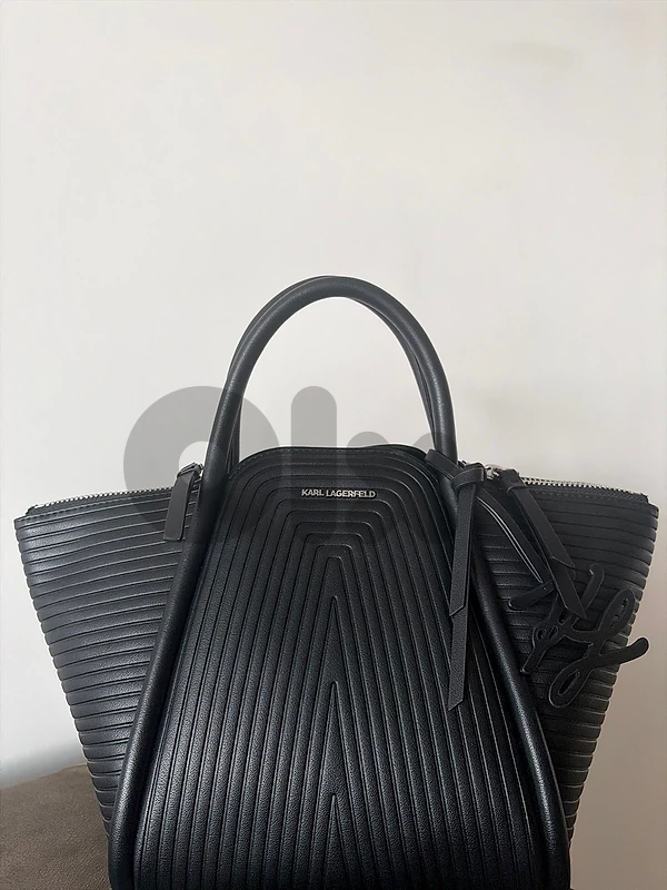 karl lagerfeld barely used handbag