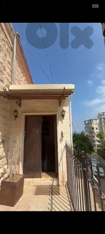 a semi detached house with garden for 600$/ month