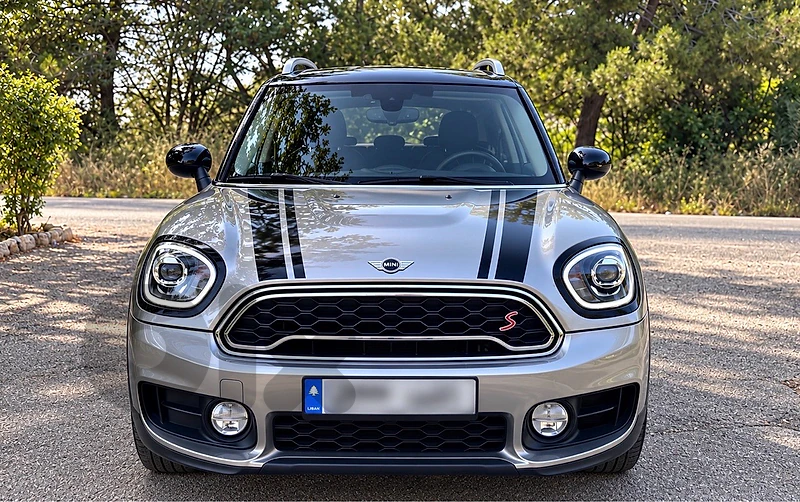 Exceptional MINI Countryman S 2017. Company source and service.