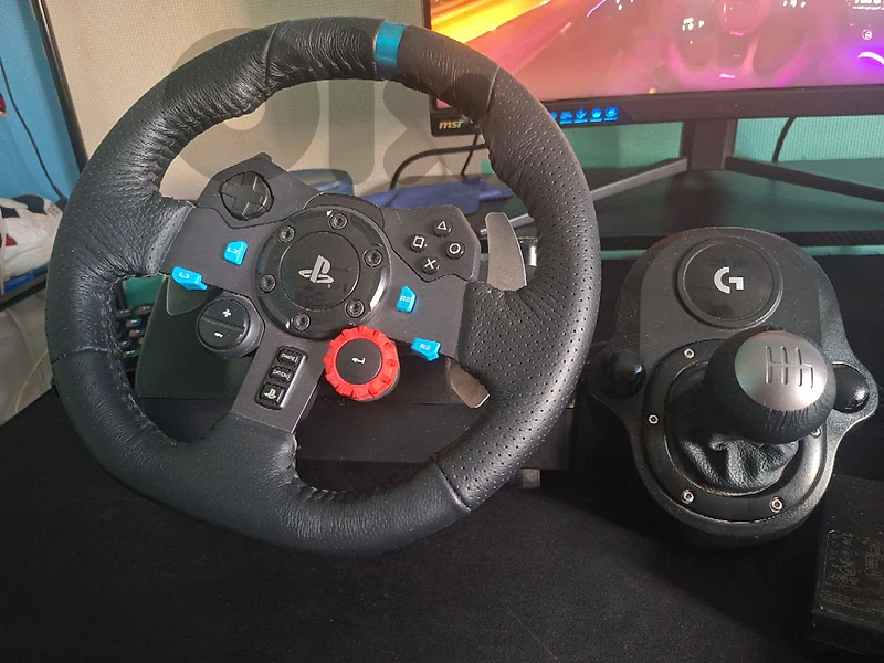Logitech G29 + Shifter + Pedals