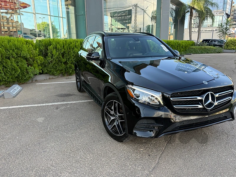 2019 GLC 300 4matic AMG NIGH EDITION Clean Carfax