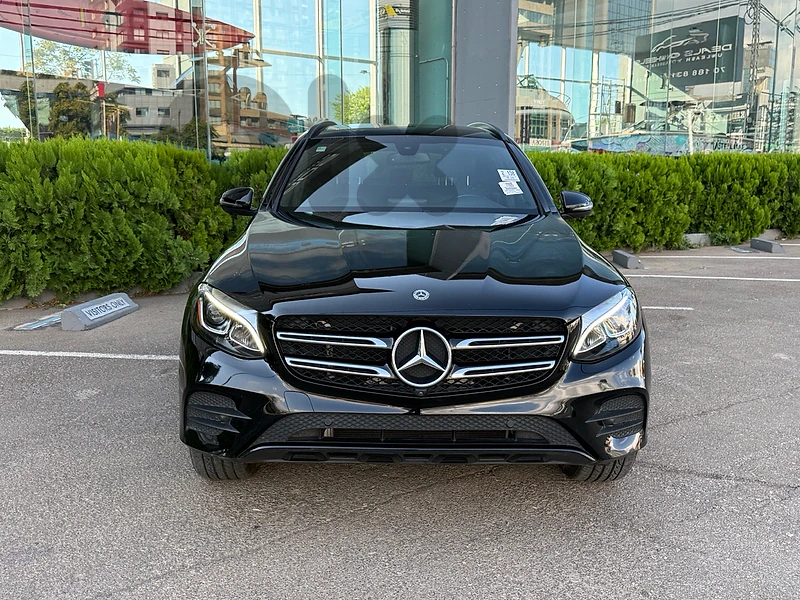 2019 GLC 300 4matic AMG NIGH EDITION Clean Carfax 2019 GLC 300 4matic AMG NIGH EDITION Clean Carfax