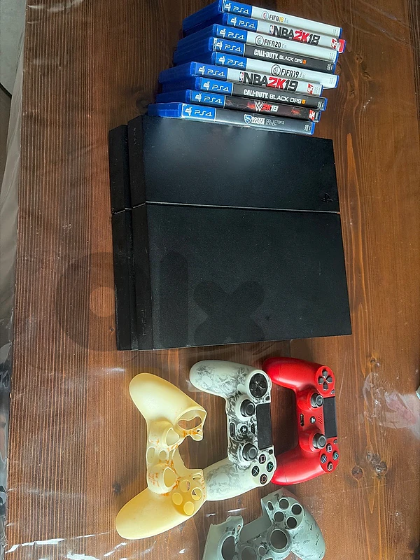 used ps4 fat 160$ negotiable