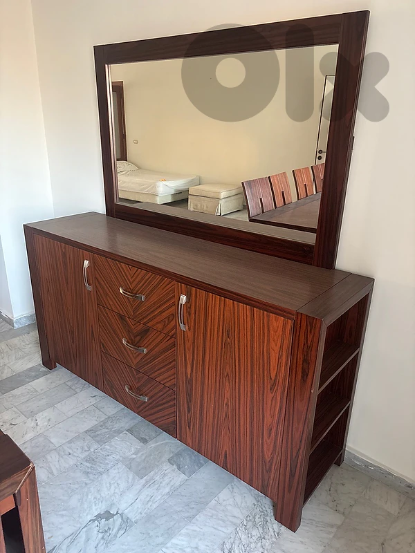 Modern Wooden Sideboard with Large Mirror