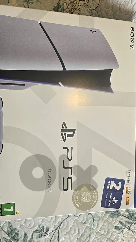 PS5 Slim 1TB – Like New – Only 2 Hours Used – 2 Years Fattal Warranty