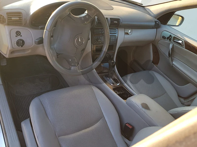 مرسيدس بنز 240/260/280 2003 240