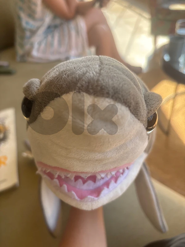 shark plushi