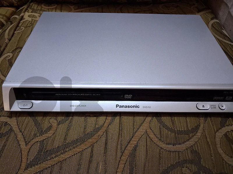 Panasonic DVD-S1 Progressive Scan DVD Player Panasonic DVD-S1 Progressive Scan DVD Player