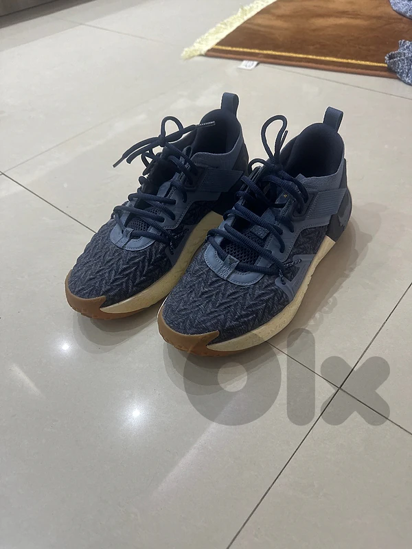 Under armour gym shoes