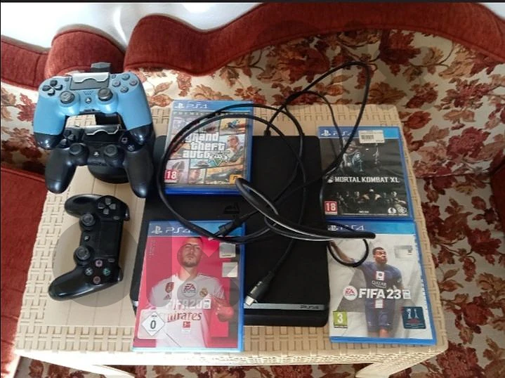 ps4 slim +4💿 +3🎮 =175$ only!