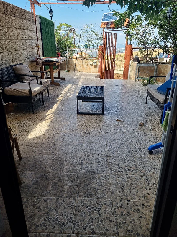شقة ببحمدون المحطة للبيع
