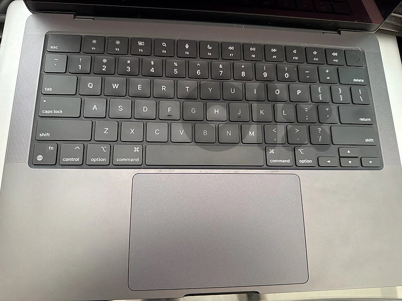 MacBook Pro 14” M3 Pro | 18GB RAM | 1TB SSD | 2023