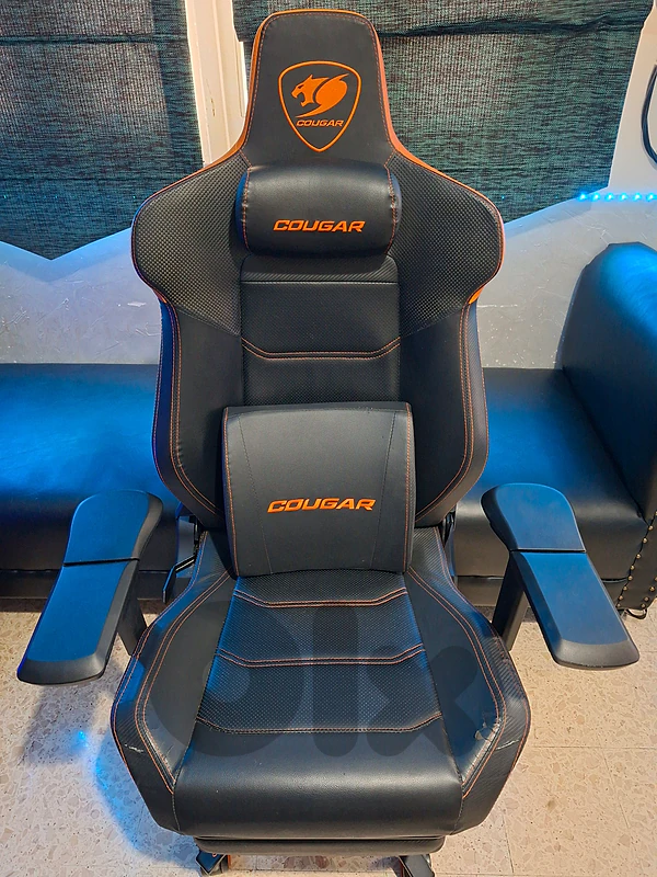 Cougar Armor Evo M Gaming Chair