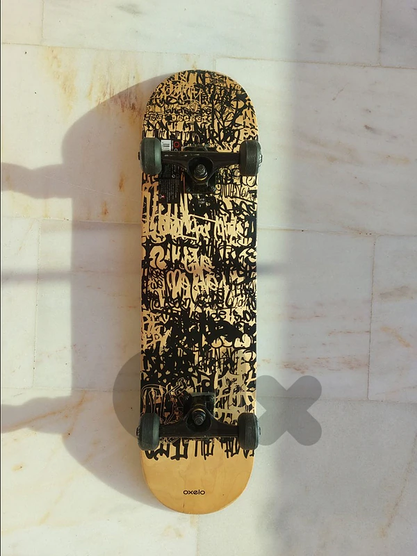 Decathlon 30" Complete Skateboard (Barely Used)