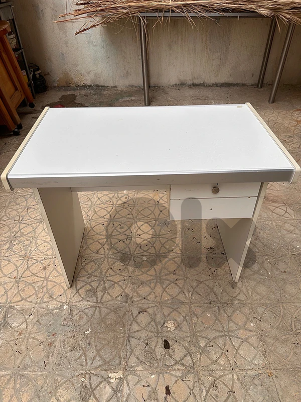 Desk table  (Used)