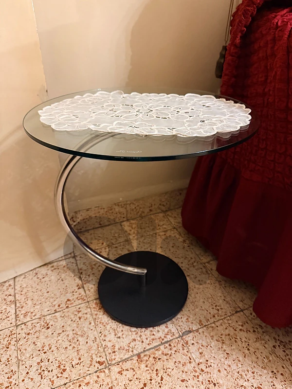 glass Tables