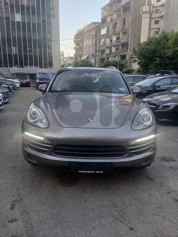 Porsche Cayenne 2011
