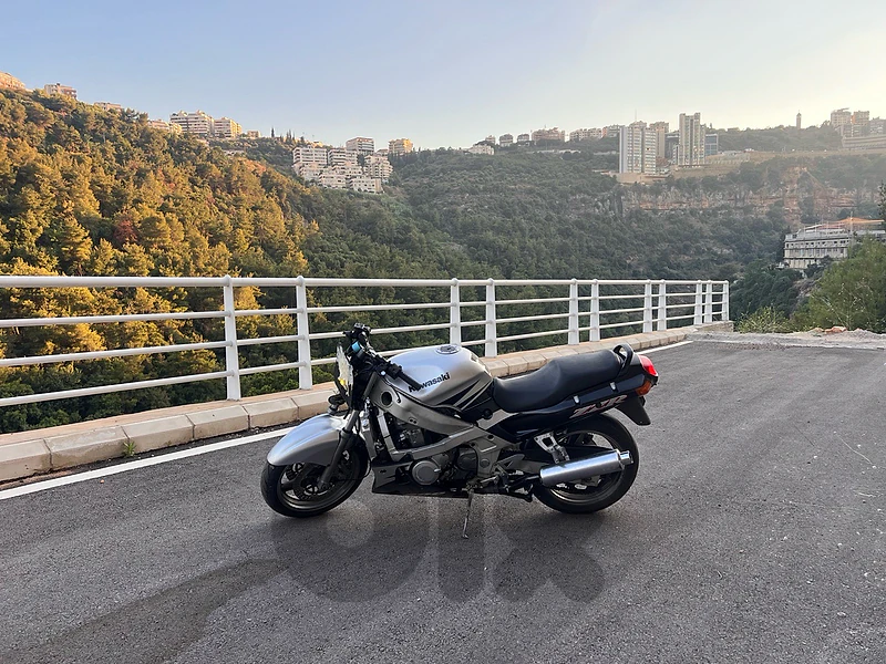 kawasaki zzr 600cc 1999