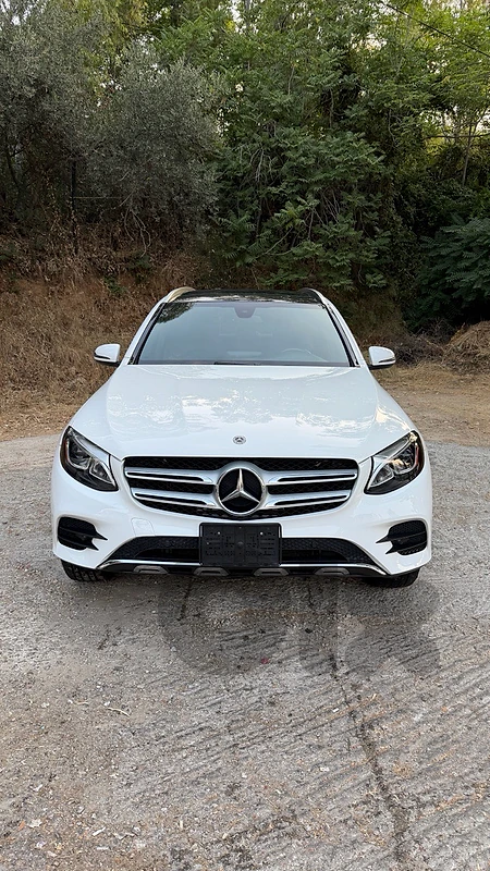 GLC 300 4 matic AMG PACKAGE 2 original key CLEAN Title