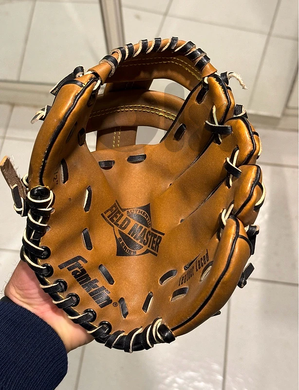 Franklin baseball glove