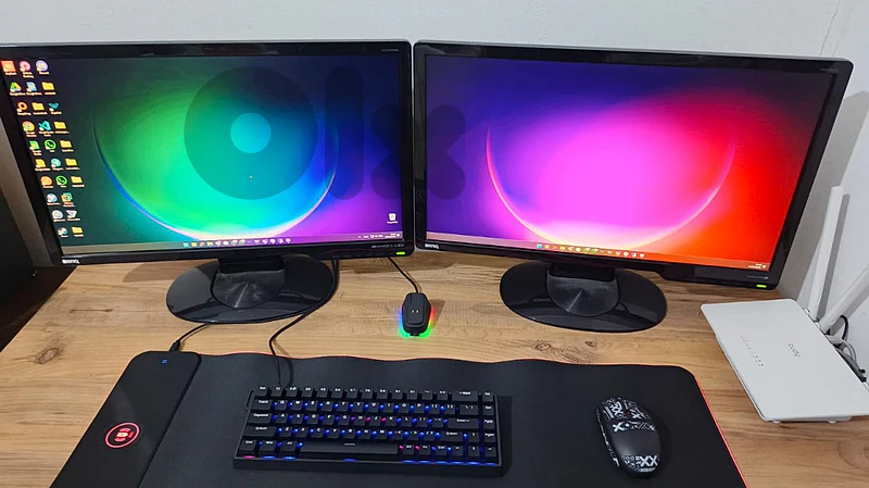 2x BenQ 23” Full HD LED Monitors – VGA + DVI