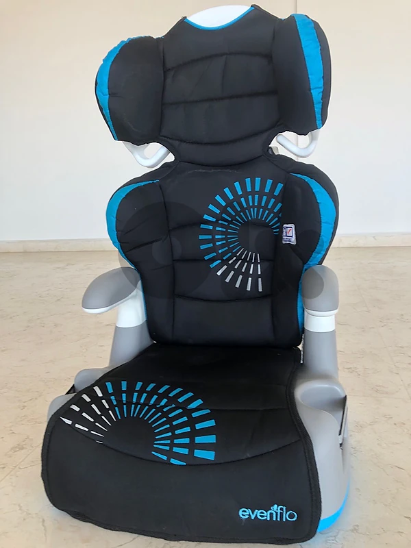 Car child/kid seat removable 2 pieces from 4 years old