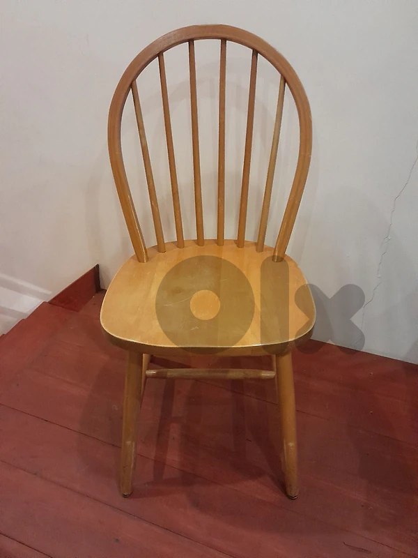 Six Zain Wood Solid Wooden Windsor Chairs – Very Good Condition