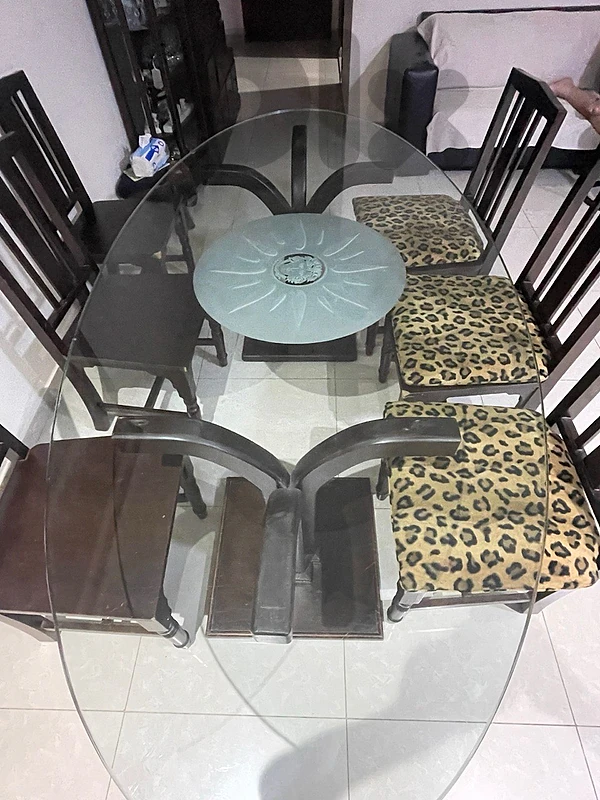 dinning table
