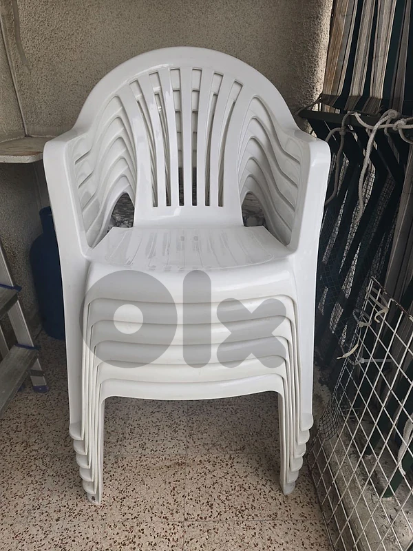6 chairs + 2 tables