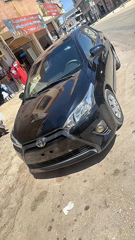 Toyota yaris 2015