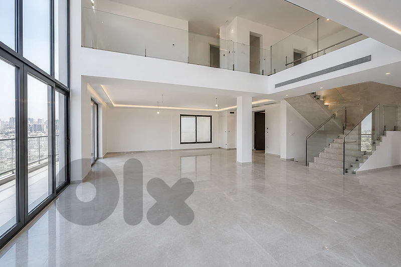SPACIOUS DUPLEX IN VERDUN PRIME | 300SQ | 4 BEDS | BT-1511