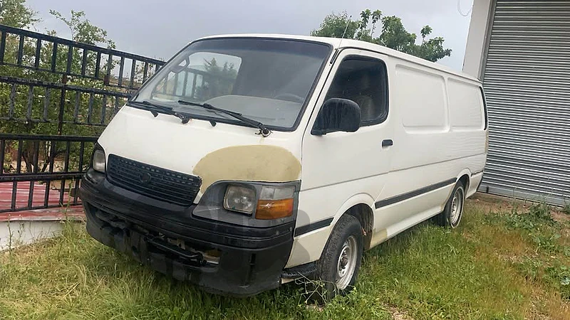 toyota	1999