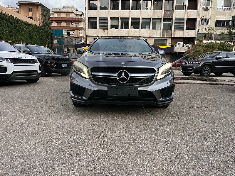 Mercedes-Benz GLA-Class 2018, super clean, no accident, full option. Mercedes-Benz GLA-Class 2018, super clean, no accident, full option.
