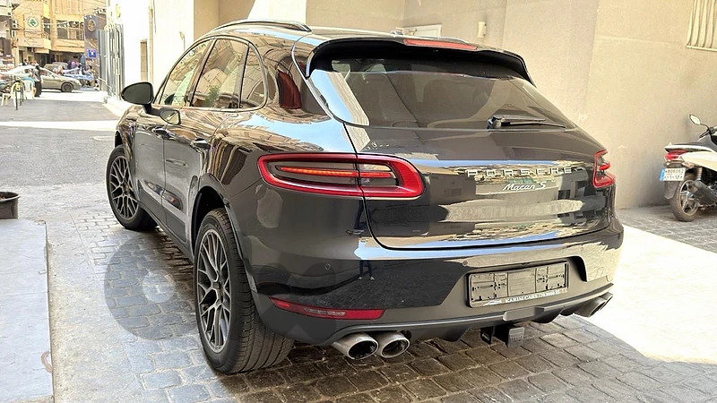 بورشه مكان 2018 s
