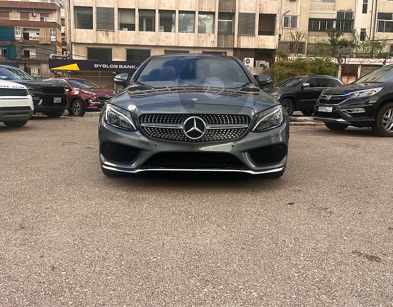 Mercedes-Benz C-Class 2018, suoer clean, full option. Mercedes-Benz C-Class 2018, suoer clean, full option.