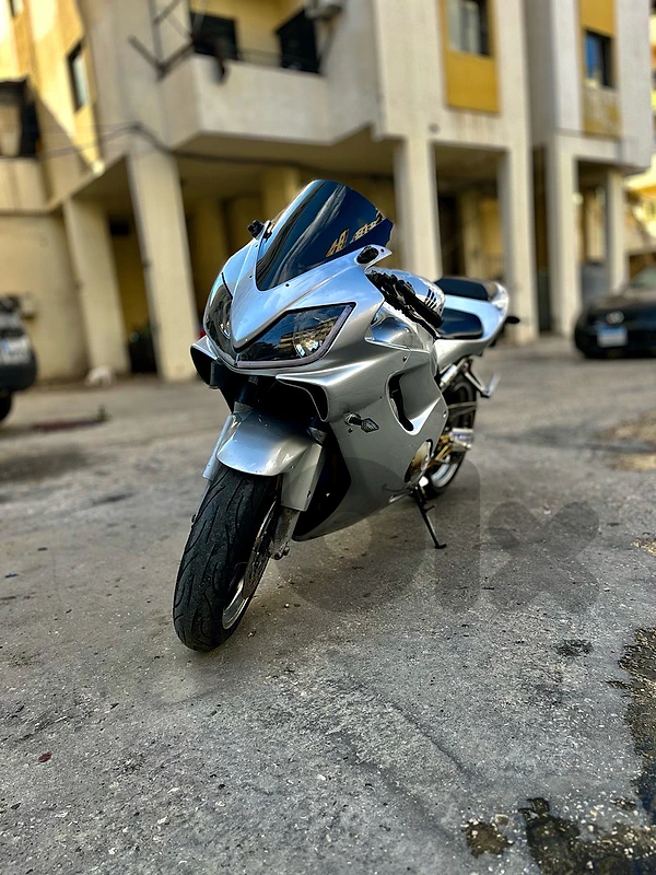 cbr 600 f4i