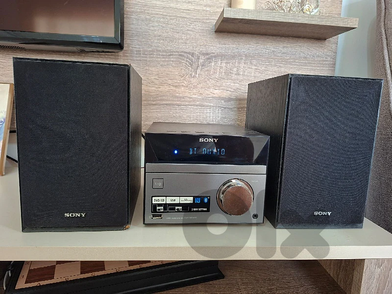 Sony CMT-SBT100 Micro Hi-Fi Stereo System (Great Condition)