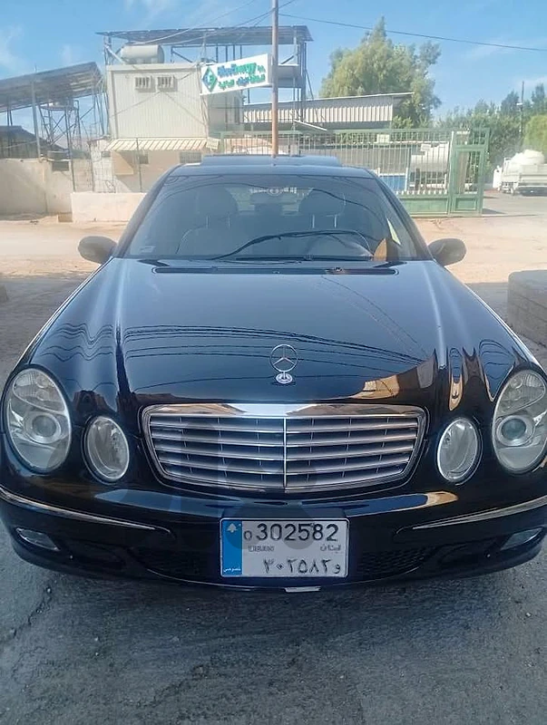 Mercedes E320 2005