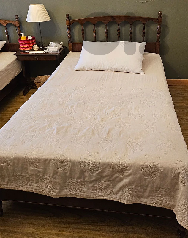 2 beds