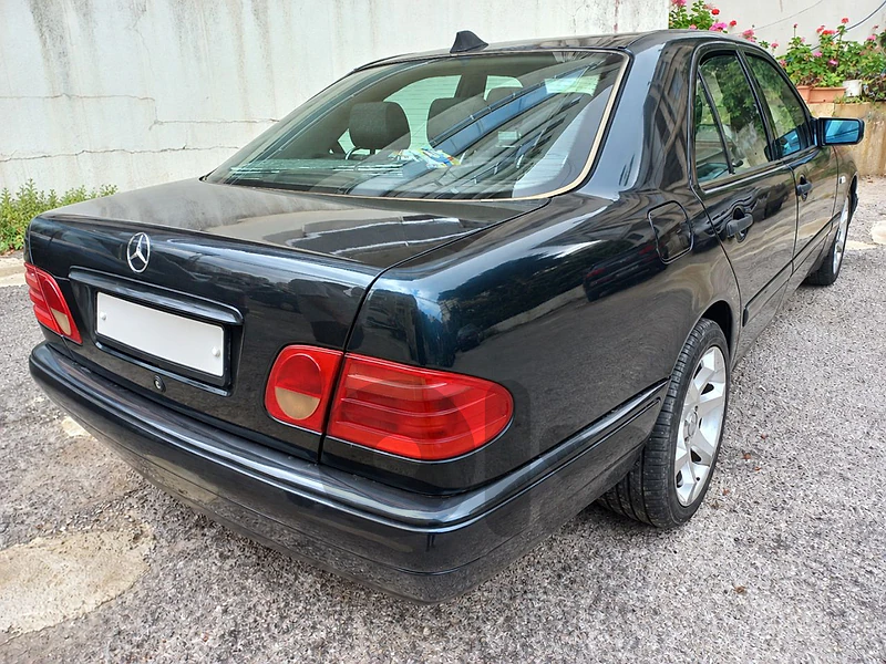 Mercedes-Benz E-Class 1999 E200 kompressor