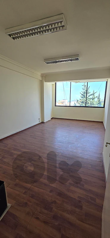 100 sqm Office for Rent (5,000 per year) – Center Wakim, Mansourieh