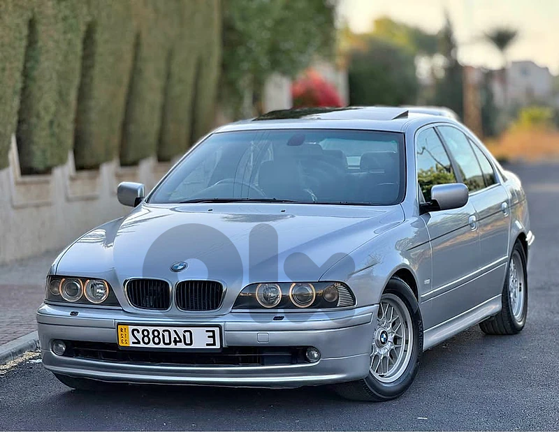 BMW 528i 2002