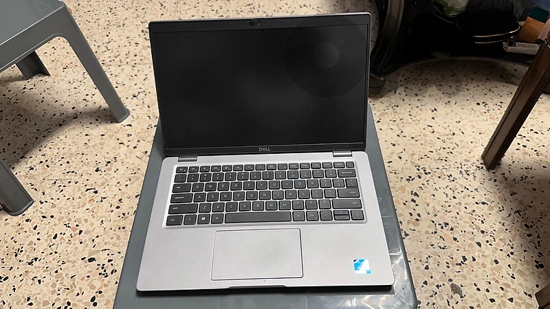 Dell Used like NEW + bag