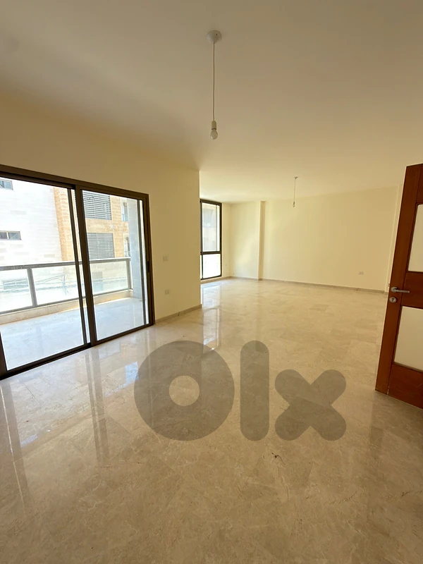 apartment for sale in louaizeh شقة للبيع في الويزة