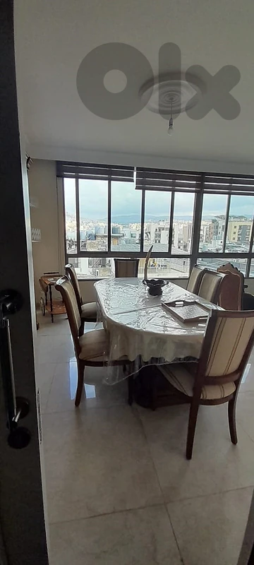 Unfurnished apartment for rent Ain el Remanehشقة للايجارعين الرمانة