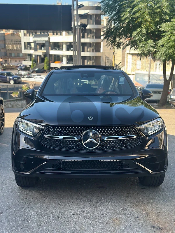 Mercedes-Benz GLC 300 coupe brand new 2027