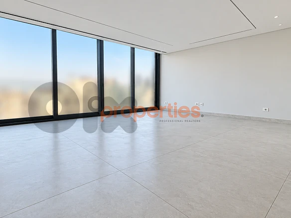Apartment for Sale in Spears Facing Downtown شقة للبيع في سبيرزCPBZK77